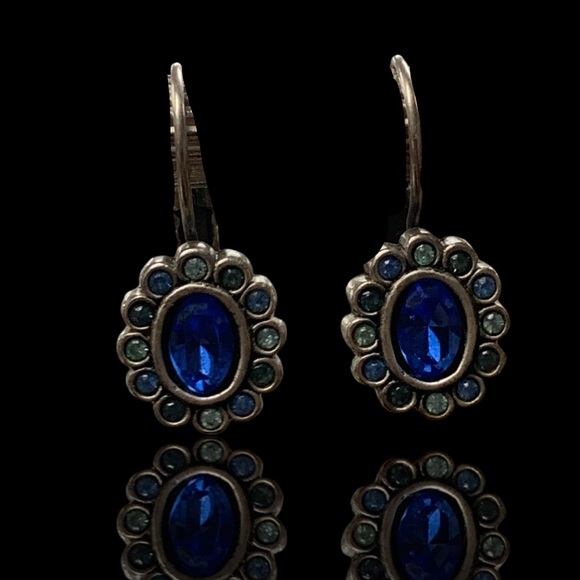 Antiqued Nickel and Crystal Earrings - Picture 3 of 3
